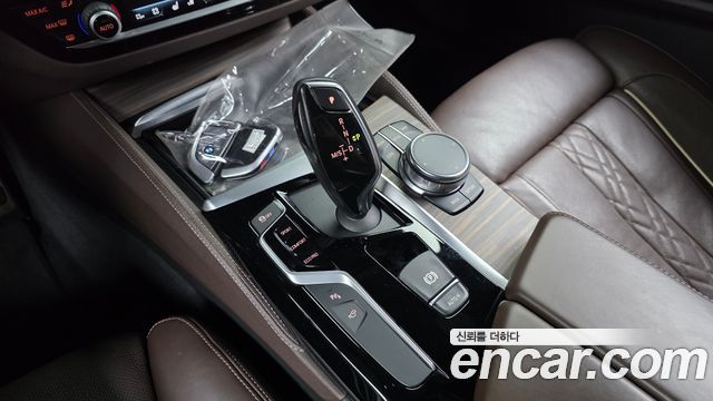 BMW 5-Series 530i xDrive M Sport Package Plus