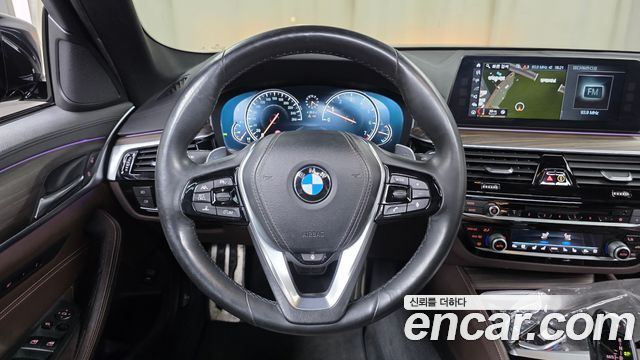 BMW 5-Series 530i xDrive M Sport Package Plus