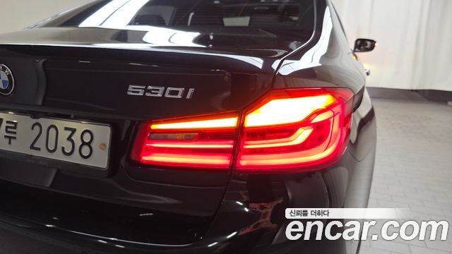 BMW 5-Series 530i xDrive M Sport Package Plus