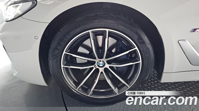 BMW 5-Series 523d xDrive M Sport