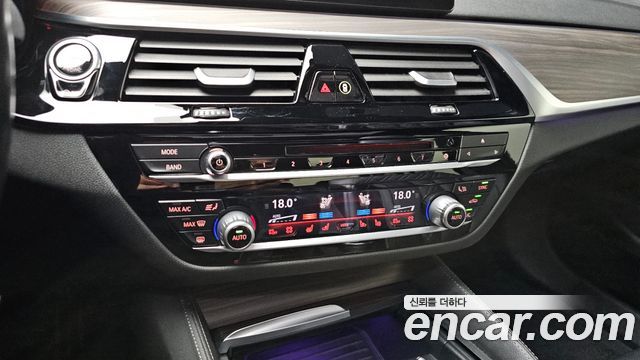 BMW 5-Series 530i xDrive M Sport Package Plus