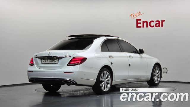 Mercedes-Benz E-Class E300 Exclusive