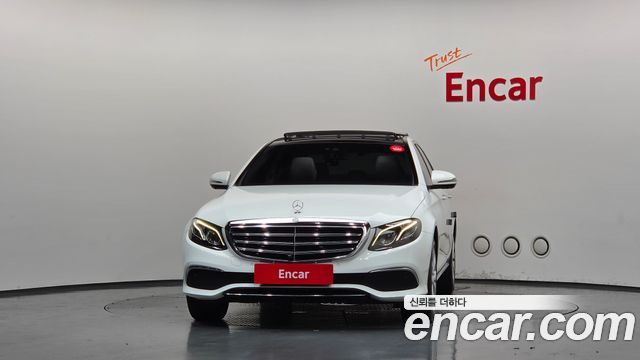 Mercedes-Benz E-Class E300 Exclusive