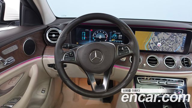 Mercedes-Benz E-Class E300 Exclusive