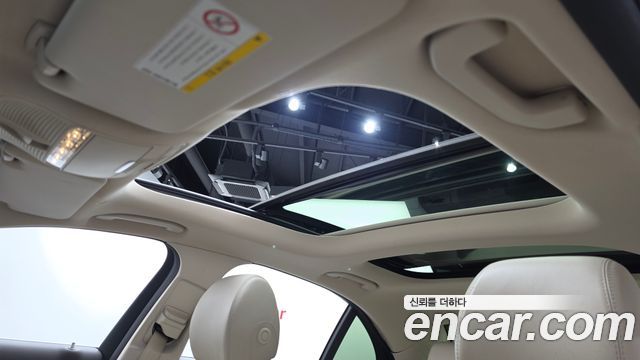 Mercedes-Benz E-Class E300 Exclusive
