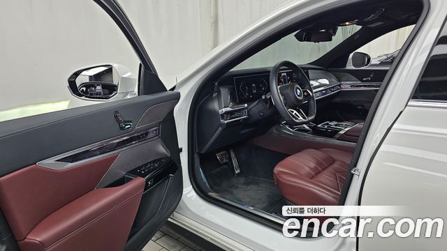 BMW 7-Series 740i sDrive M Sport