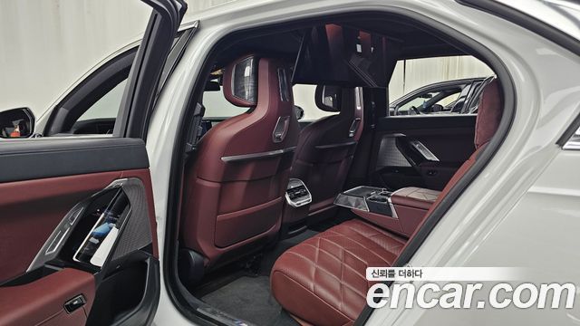 BMW 7-Series 740i sDrive M Sport