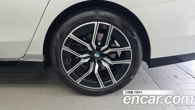 BMW 7-Series 740i sDrive M Sport
