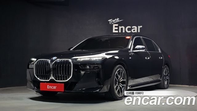 BMW 7-Series 740i xDrive M Sport