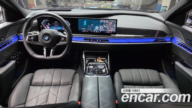 BMW 7-Series 740i xDrive M Sport
