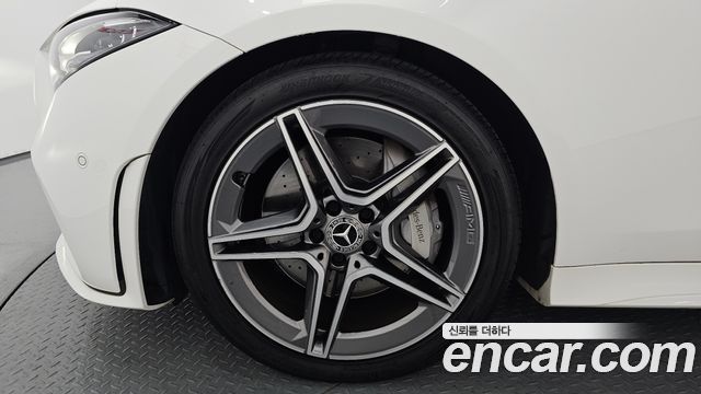 Mercedes-Benz CLS-Class CLS300d AMG Line