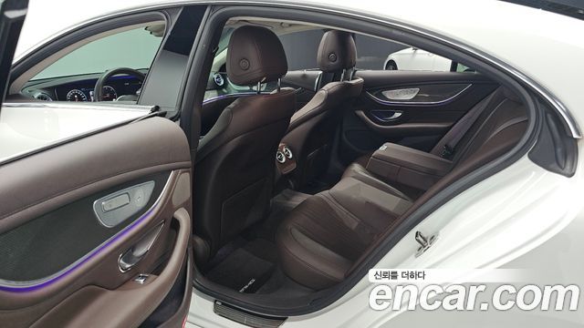 Mercedes-Benz CLS-Class CLS300d AMG Line