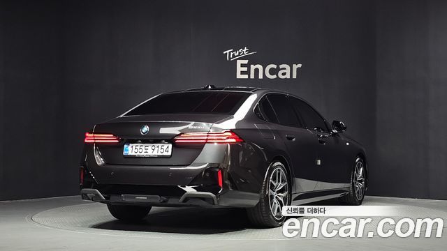 BMW 5-Series 523d M Sport