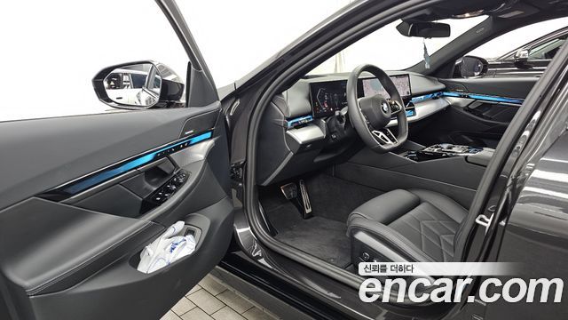 BMW 5-Series 523d M Sport