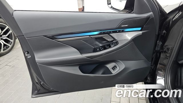 BMW 5-Series 523d M Sport