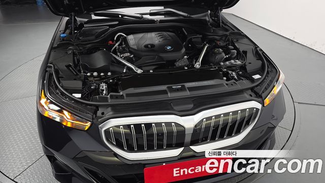 BMW 5-Series 523d
