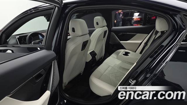 BMW 5-Series 523d