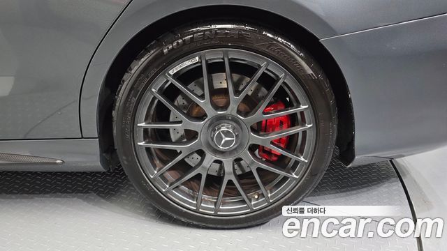 Mercedes-Benz C-Class C63 AMG