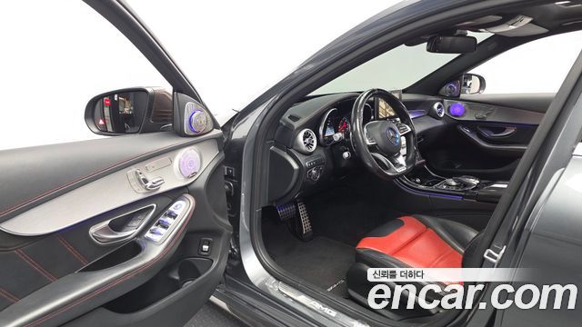 Mercedes-Benz C-Class C63 AMG