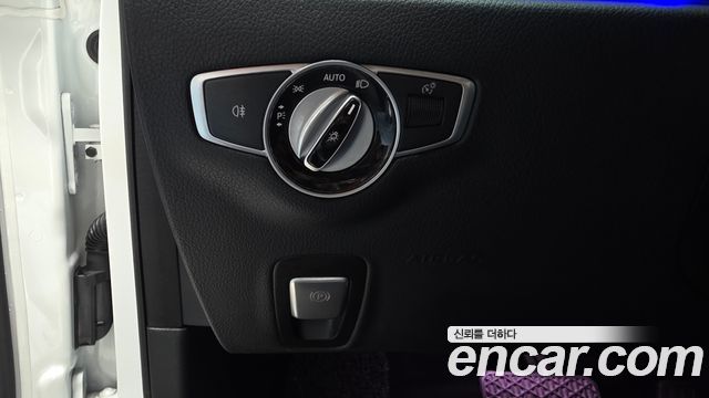 Mercedes-Benz E-Class E300 Avantgarde