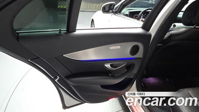 Mercedes-Benz E-Class E300 Avantgarde