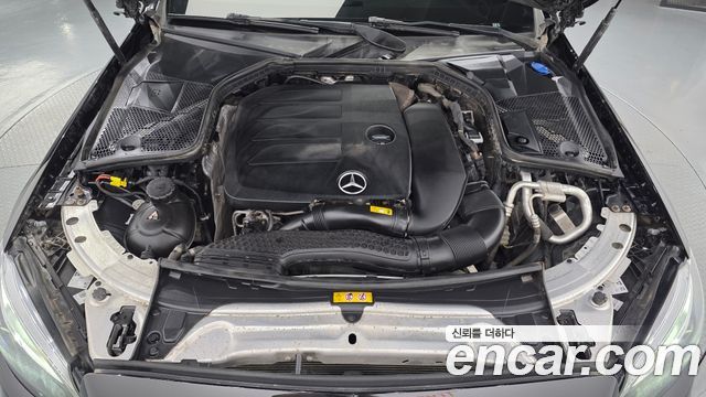 Mercedes-Benz C-Class C200 AMG Line