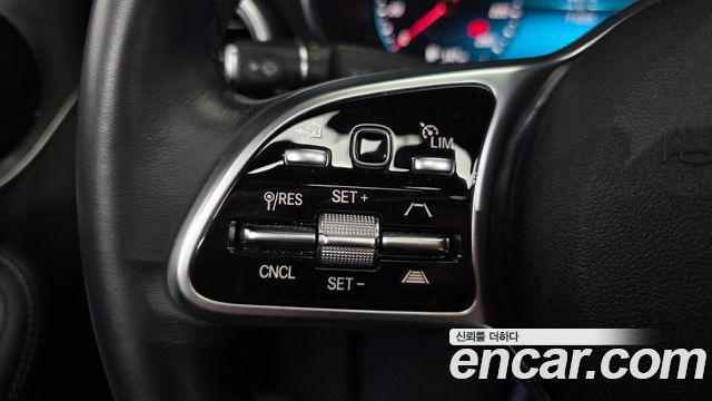 Mercedes-Benz C-Class C200 AMG Line