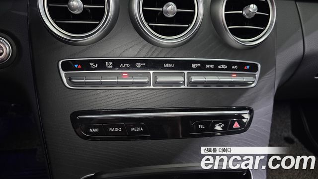 Mercedes-Benz C-Class C200 AMG Line