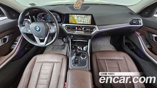 BMW 3-Series 330e Luxury