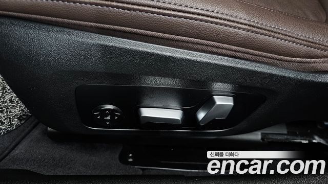 BMW 3-Series 330e Luxury