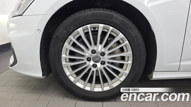 Audi A6 45 TFSI Premium