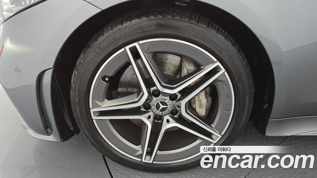 Mercedes-Benz CLS-Class CLS300d AMG Line