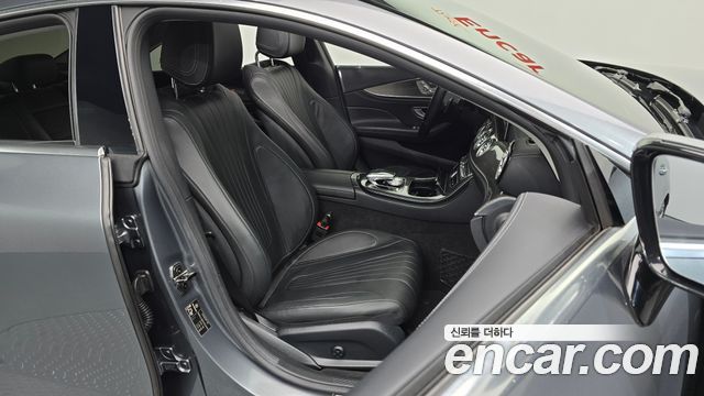 Mercedes-Benz CLS-Class CLS300d AMG Line