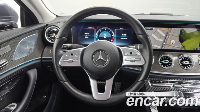 Mercedes-Benz CLS-Class CLS300d AMG Line