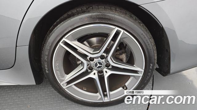 Mercedes-Benz CLS-Class CLS300d AMG Line