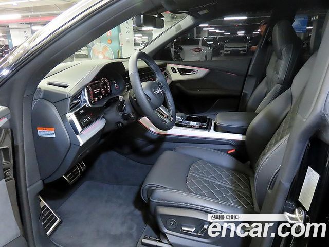 Audi Q8 55 TFSI Quattro Premium