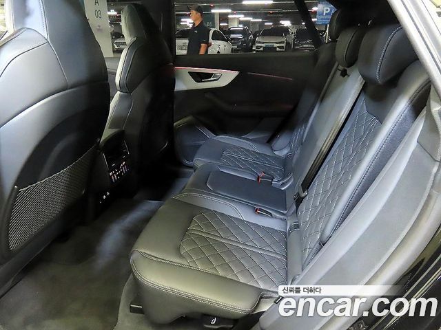 Audi Q8 55 TFSI Quattro Premium