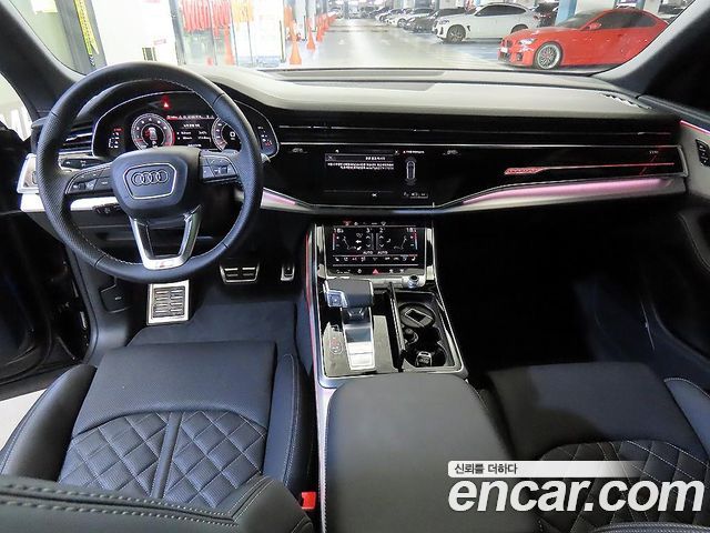 Audi Q8 55 TFSI Quattro Premium