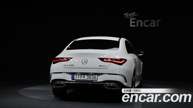 Mercedes-Benz CLA-Class CLA250 4MATIC
