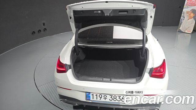 Mercedes-Benz CLA-Class CLA250 4MATIC