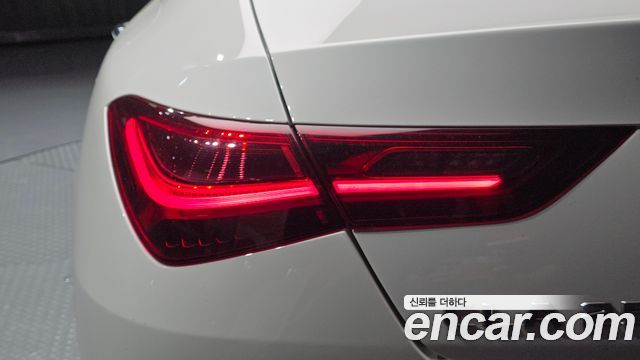Mercedes-Benz CLA-Class CLA250 4MATIC