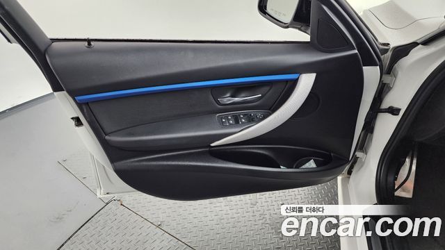 BMW 3-Series 320i M Sport