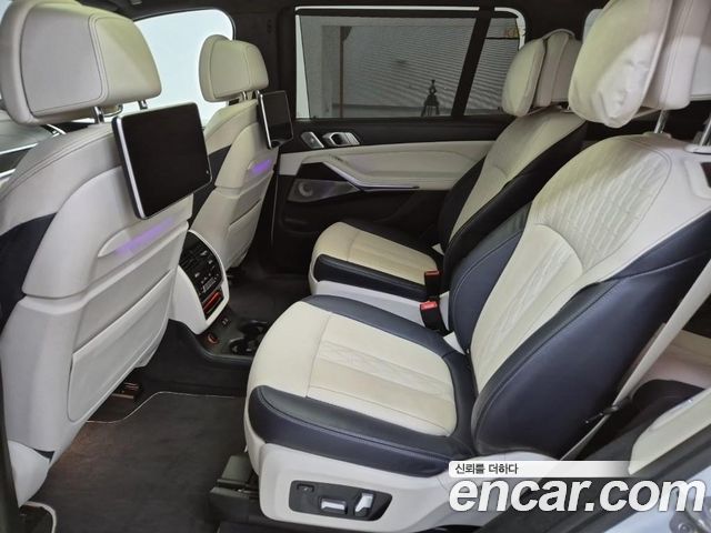 BMW X7 M50i 6STR