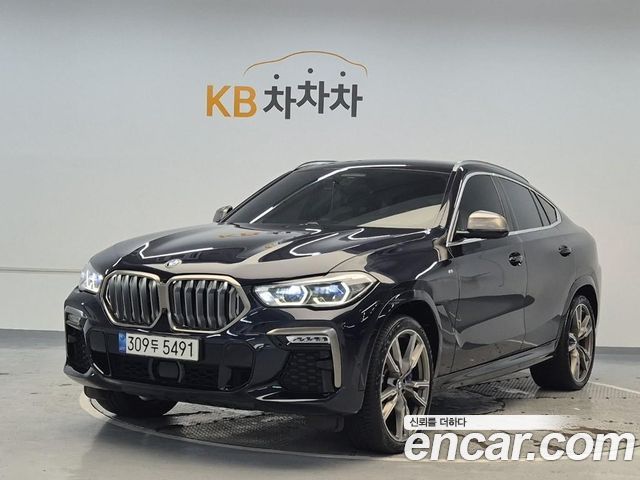 BMW X6 M50i