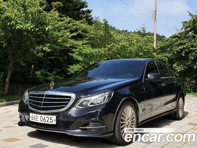Mercedes-Benz E-Class E300 Elegance