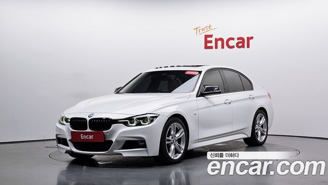 BMW 3-Series 330i M Sport Shadow
