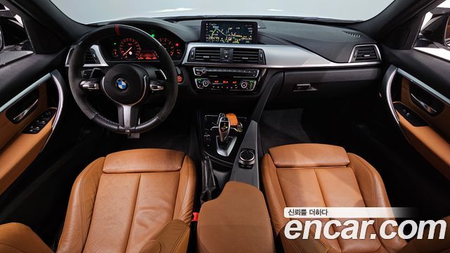 BMW 3-Series 330i M Sport Shadow
