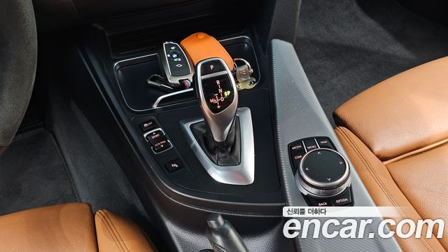 BMW 3-Series 330i M Sport Shadow