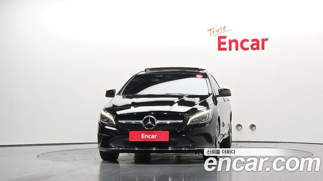 Mercedes-Benz CLA-Class CLA250 4MATIC