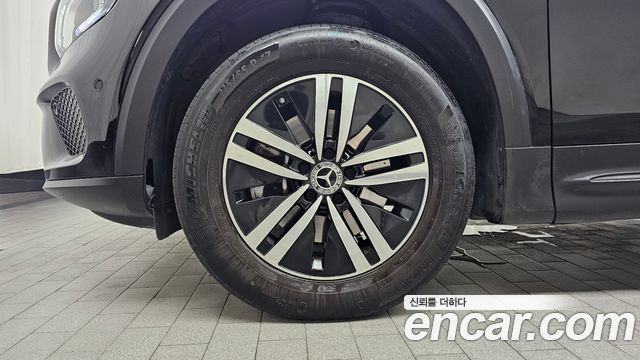 Mercedes-Benz GLB-Class GLB200 d
